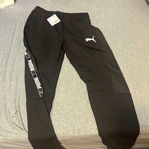 Puma, sweatpants, size small.